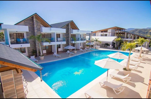 Hotel Riviera Campo Verde Sajoma Pool 1